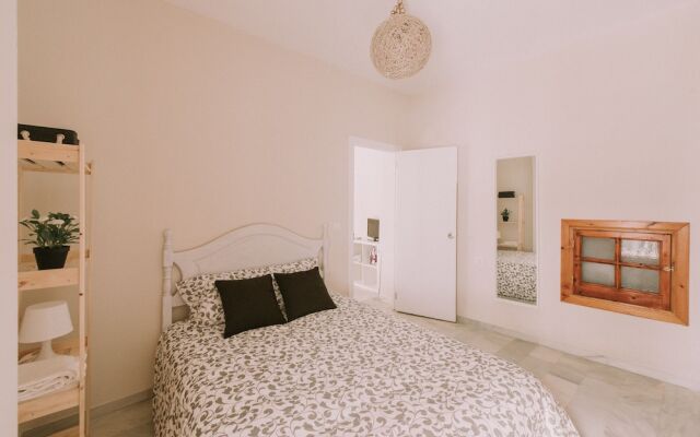 Sevilla Apartments San Luis