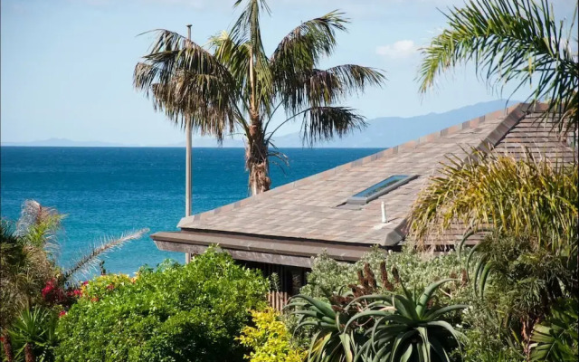 Condo on the Beach at the Sands Onetangi