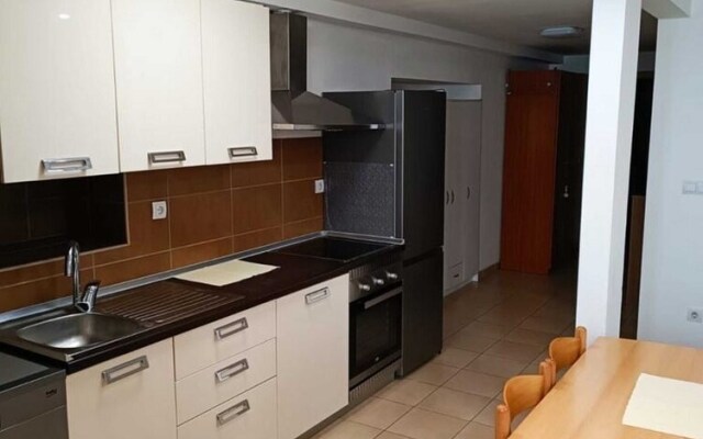Apartment Dujas