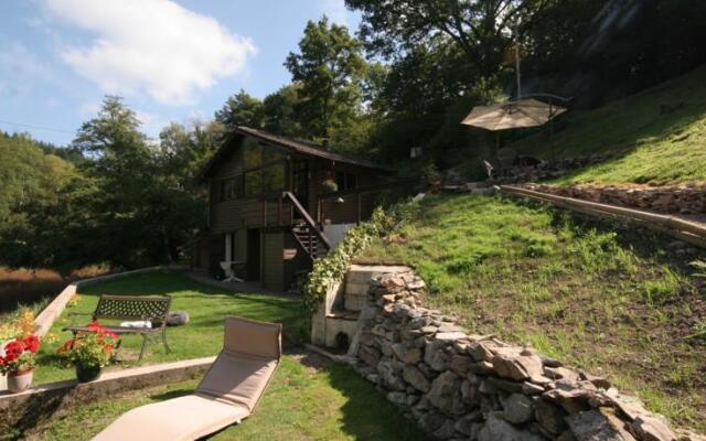 Lakeside cabin Lac de chaumecon