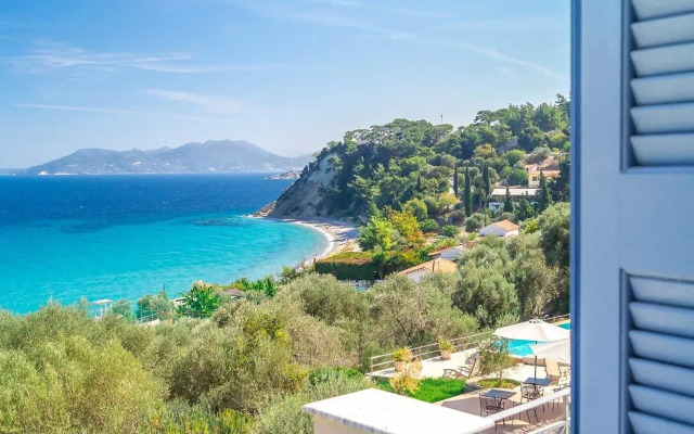 Armonia Bay Hotel