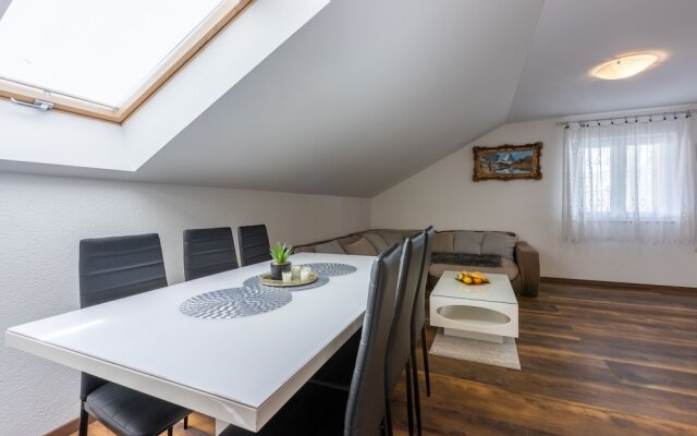 Apartments Mirela