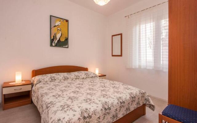 Apartments Vinka Brodarica