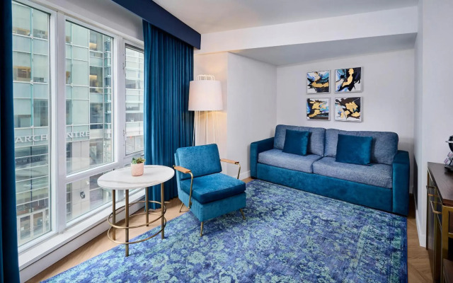 Pantages Hotel Downtown Toronto
