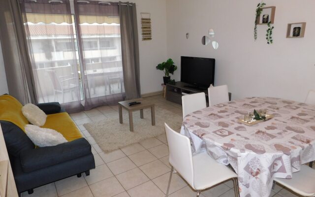 T3 juan rivage prox. plage parking