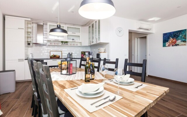 Awesome Home in Opatija with WiFi, Hot Tub & Sauna