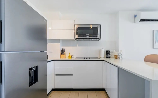 w Premium 1BR w Balcony in San Francisco