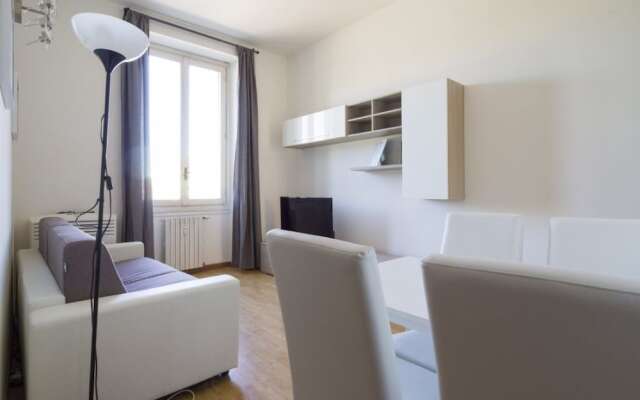 Cadorna 9 by Flatscollection