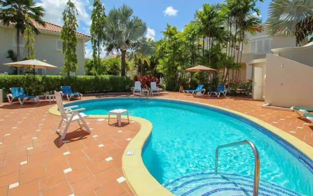 Large Townhouse with Plunge Pool, 3 mins from Beach - Turtle View 2 by BSL Rentals