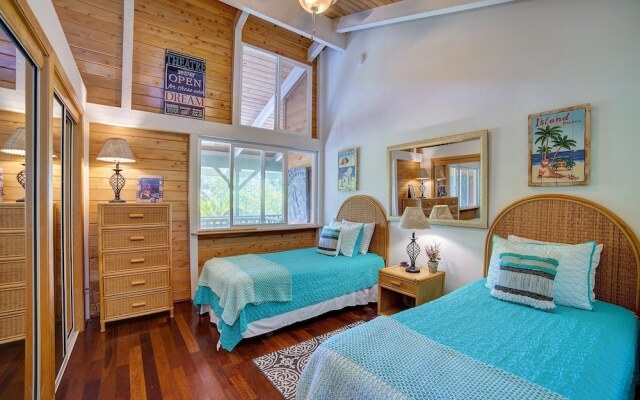 Hale Ki'i Maka Manu 4 Bedroom Home by RedAwning