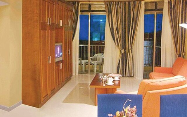 Suncrest Beach Vacation Club, Qawra, Malta
