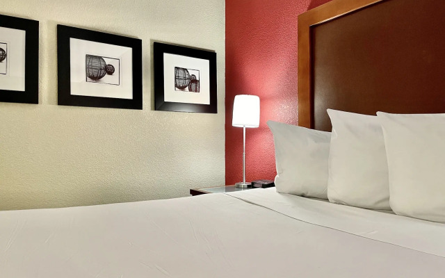 FairBridge Inn & Suites Fort Wayne