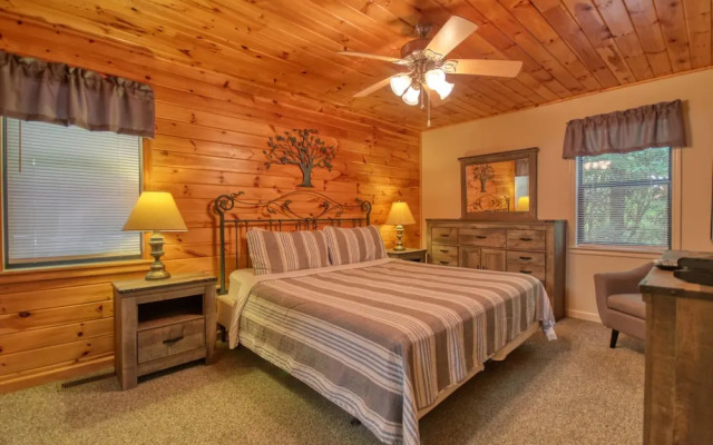 Mountain Hideaway #338