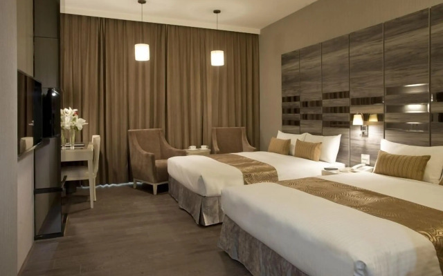 Renyi Lake Hotel