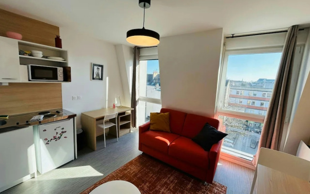 We Live In R - Duplex 501