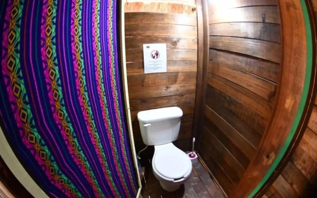 Kin Hostal and Camping