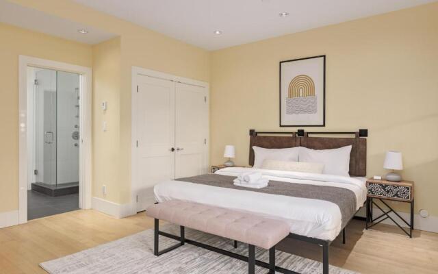 Stunning 3 Bedroom Secondary Suite N Van