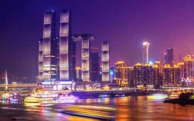 Borrman Hotel （Chongqing Auto Expo Center Sanya Bay Subway Station）