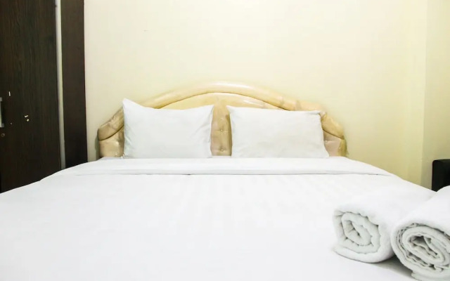 Simply Studio At Green Park View Apartment