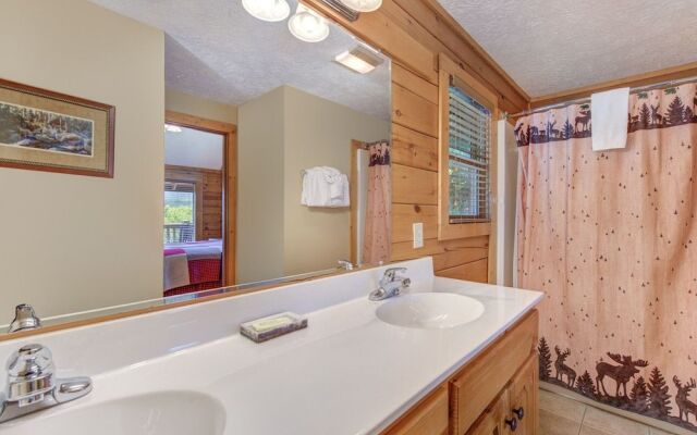 Eagles Point Lodge