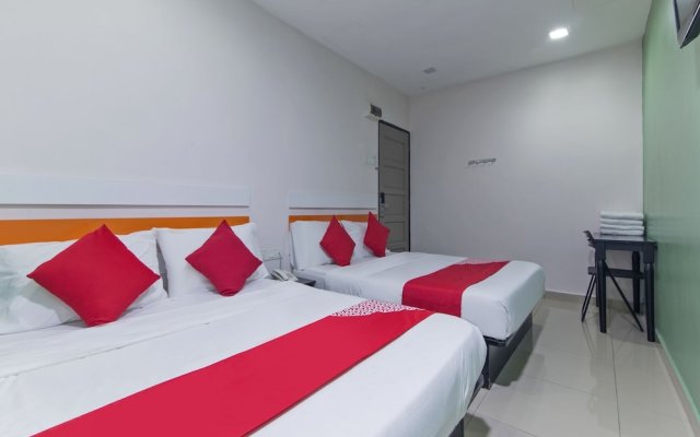 OYO 90296 Red Orange Hotel Port Klang