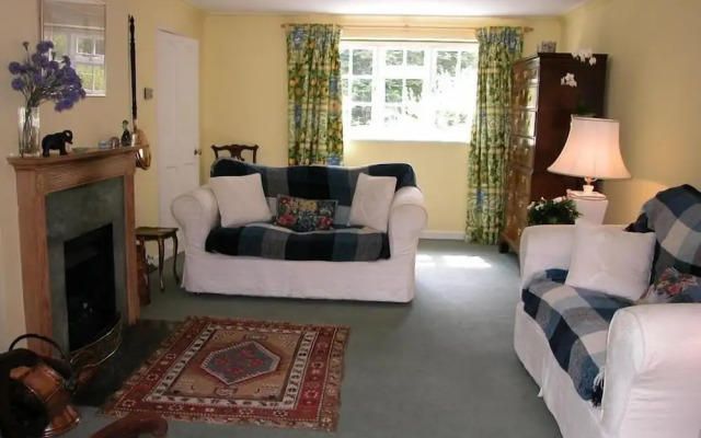 Winterbourne Cottage, Salisbury