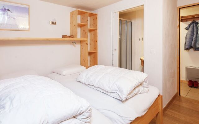 Cozy Holiday Home in Valfrejus near Ski Lift