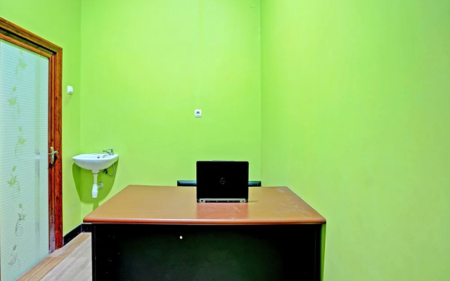OYO Life 91884 Kost Kusuma Dewi Syariah
