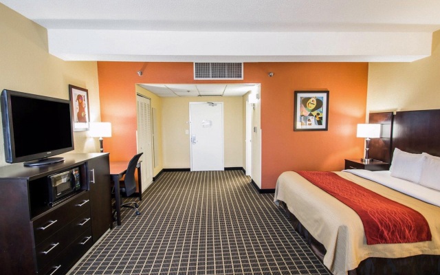 Clarion Inn & Suites Miami International Airport