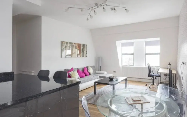 Manhattan Heights 3
