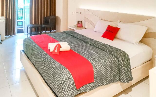 RedDoorz Premium @ Jalan Veteran Bojonegoro