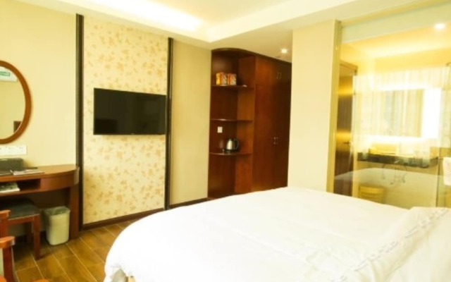 GreenTree Inn PuNing International Commodity City Hotel