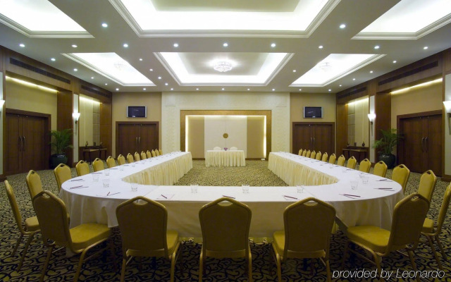 The Elite Grand