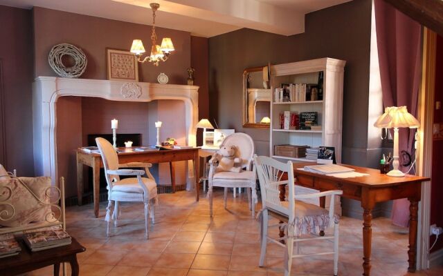 Maison Du Prince De Conde