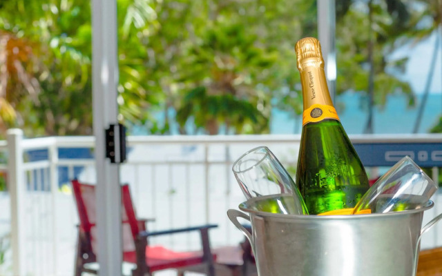 Turtle Cove Beach Resort - Adults Only