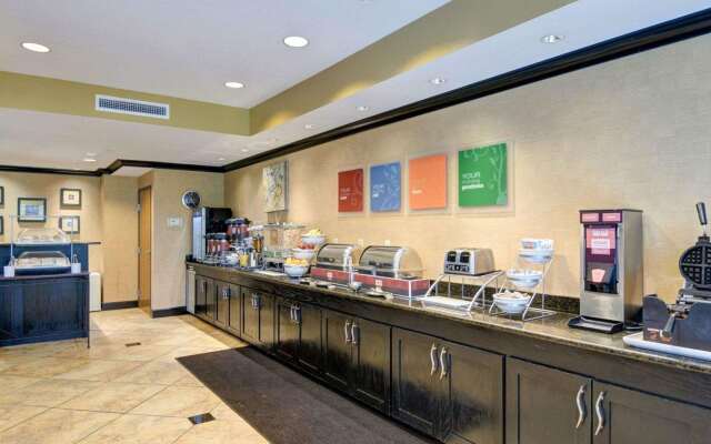 Comfort Suites