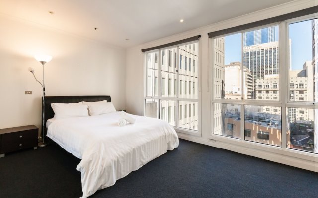 CLAUDE, 2BDR Melbourne Apartment