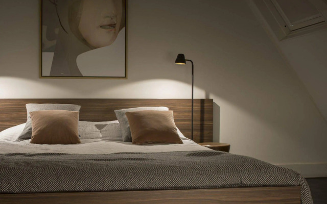 COMMUNE suites