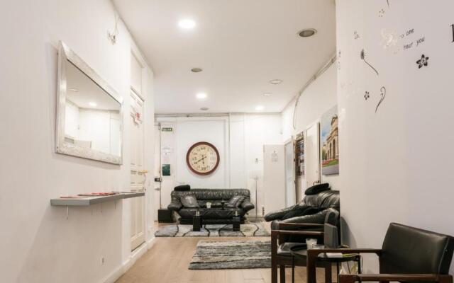 M&F 7 Rooms/7 Bathrooms Over Gran Via