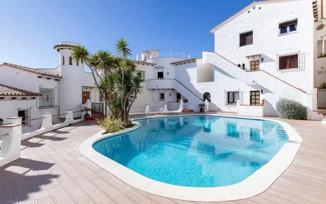 Sitges Balcony Pool & Seaside Apartment