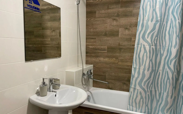 Yousinn (Юсинн) на улице Ясный Берег 35