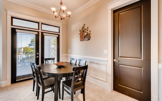 Midtown Luxury Suites by 1stHomeRent