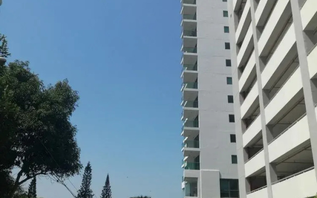 Wong Amat Tower - 65 SQM 1 BR Suite