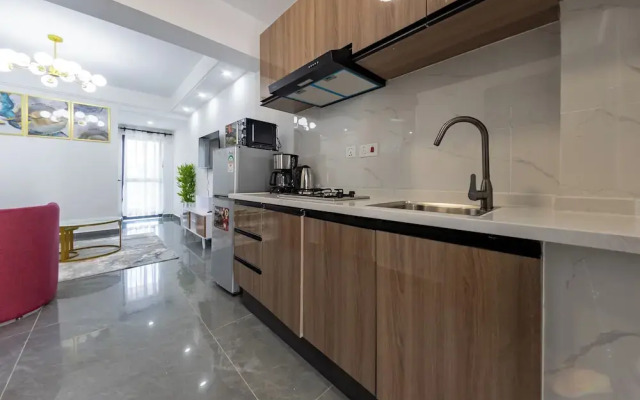 Erica Suites - Riverside 1BR Apartments