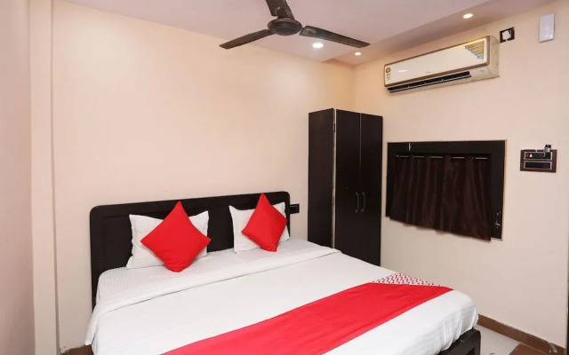 Hotel Shri Abhinandan By OYO Rooms