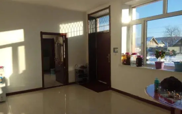 Mohe Hour Light Family Hotel