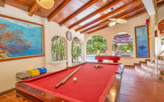 Hotel Villas Lirio