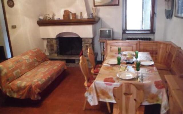 Gravedona Village House