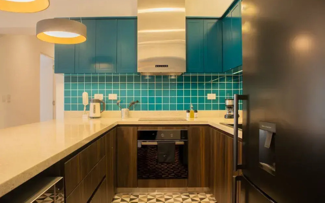 w Inviting 3BR w Balcony in Hip Miraflores