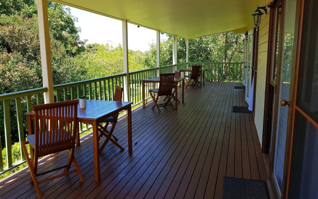Camelot Boutique Accommodations